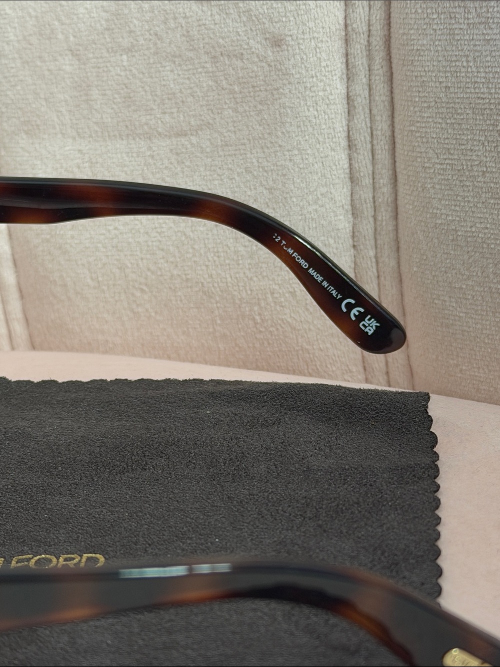 Tom Ford Sunglasses Brown Box with Gold Logo - Picture 7 of 9